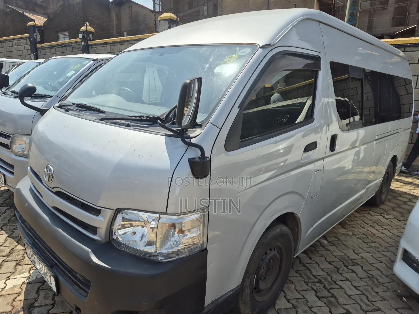 Toyota HiAce 2012 Silver