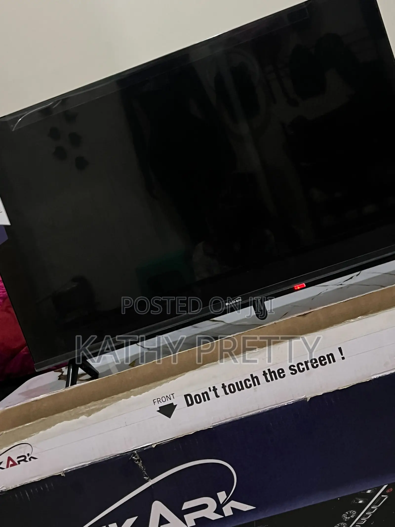 Black Ark”LED Digital TV