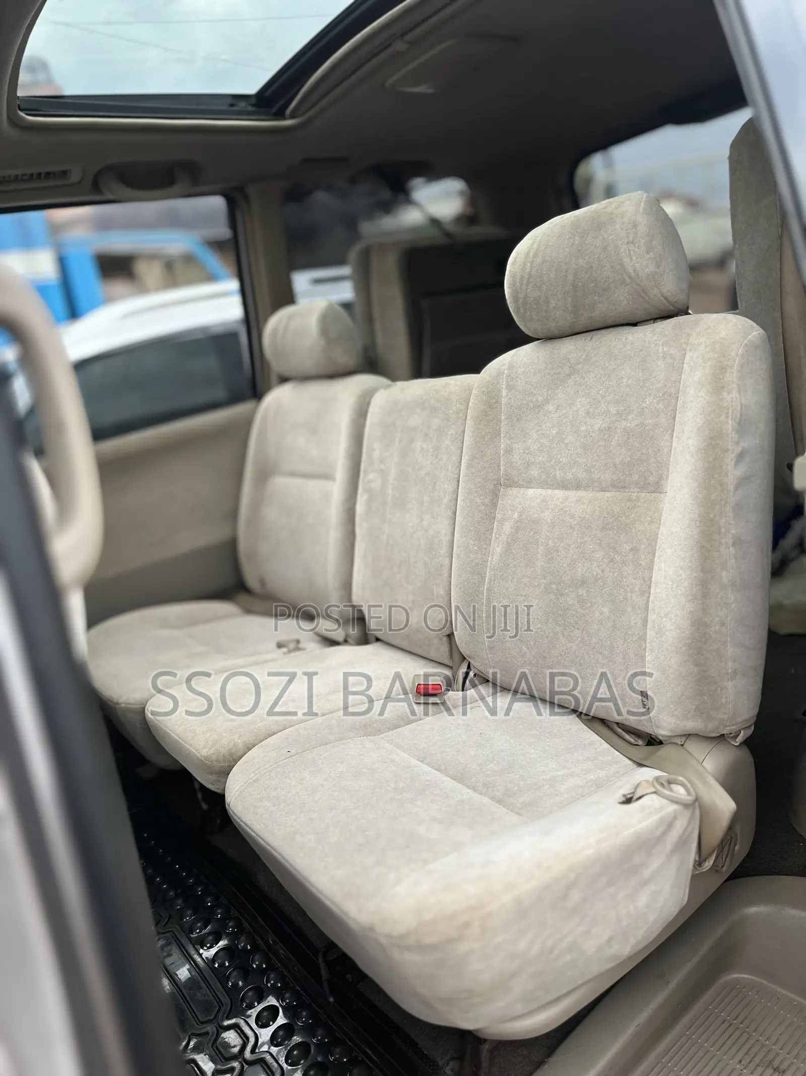 Toyota Noah 2003 Silver