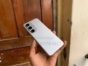 New Tecno Spark 40 Pro+ 256 GB Silver