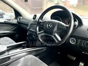 Mercedes Benz ML350 for Hire