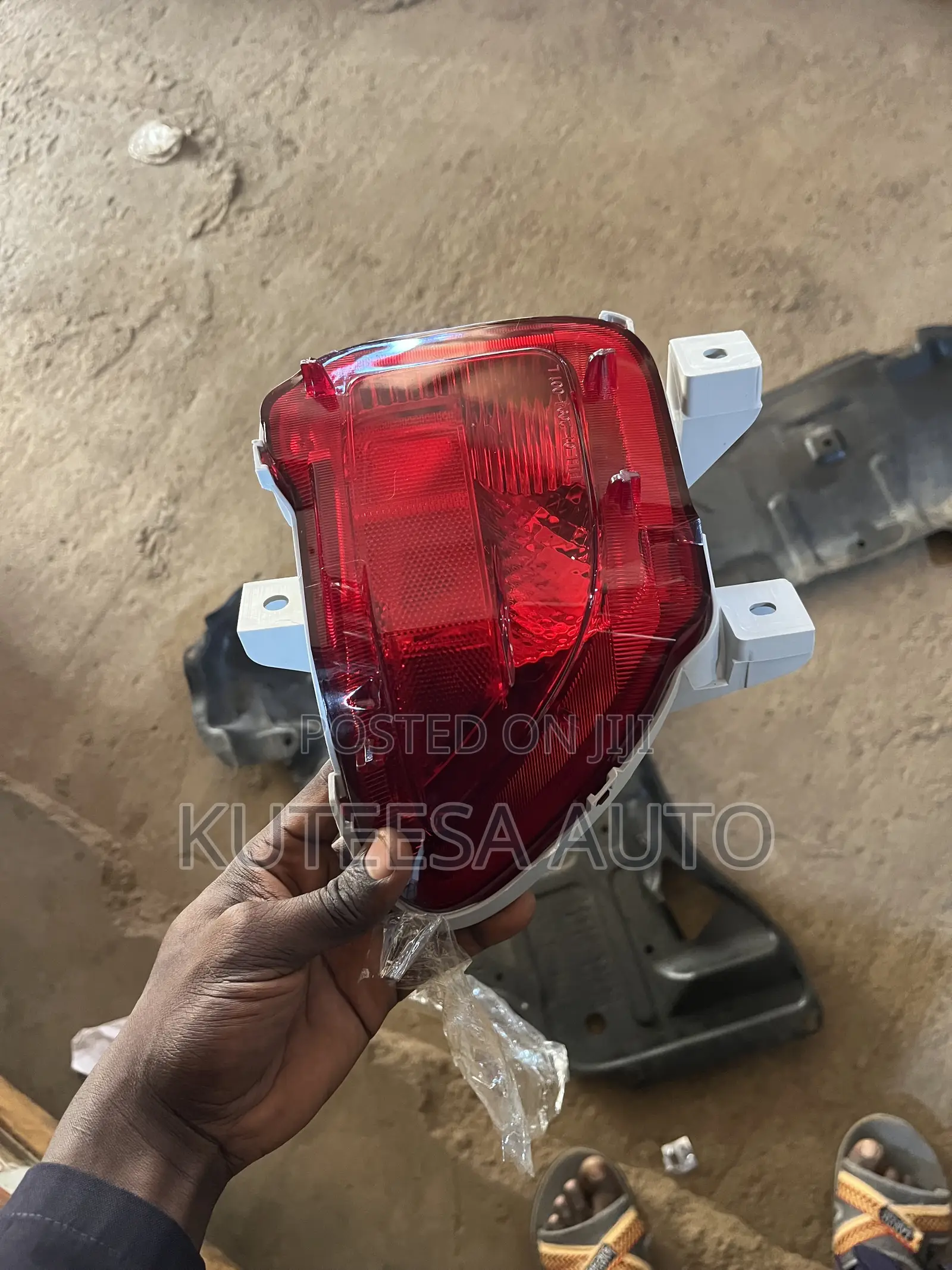 Rv4 2006 Behind Bumper Refrectors