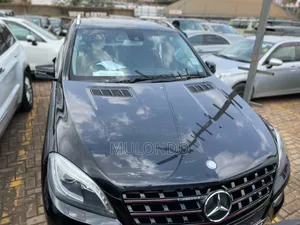 Mercedes-Benz 350D 2015 Black