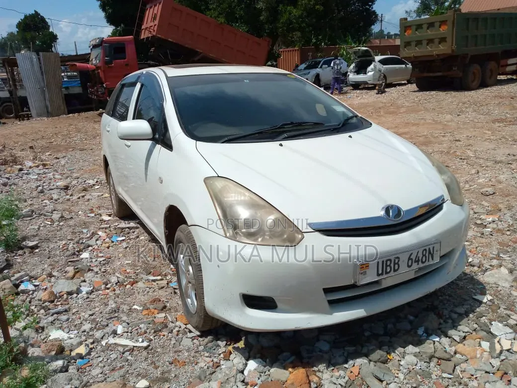 Toyota Wish 2005 White