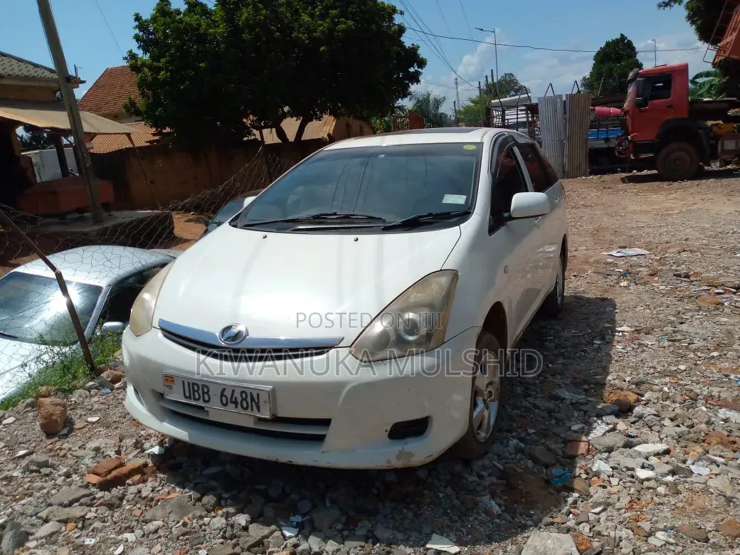 Toyota Wish 2005 White