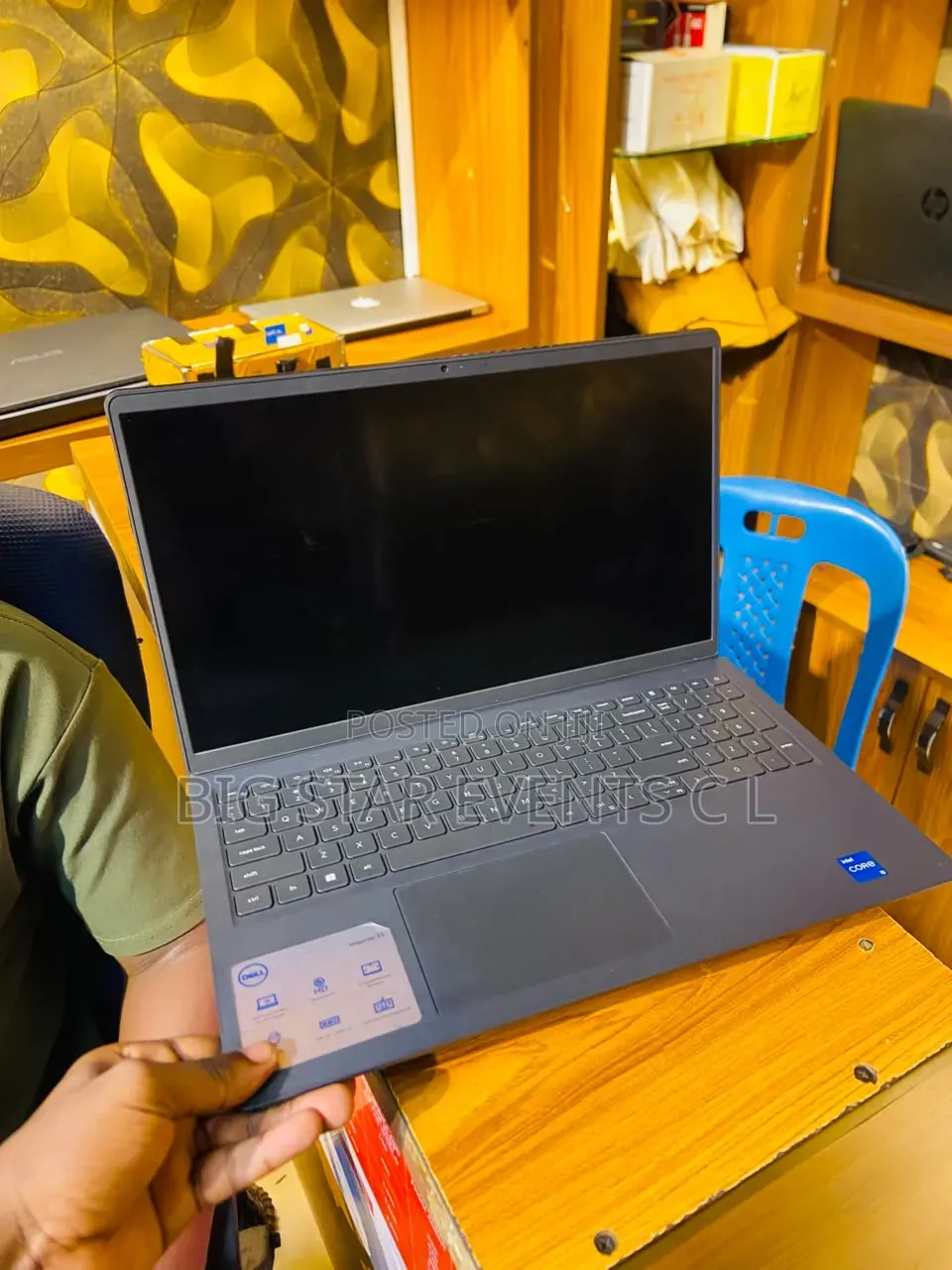 Laptop Dell Inspiron 15 3520 8GB Intel Core i5 SSD 256GB