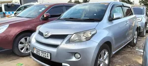 Toyota IST 2009 Silver