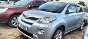 Toyota IST 2009 Silver