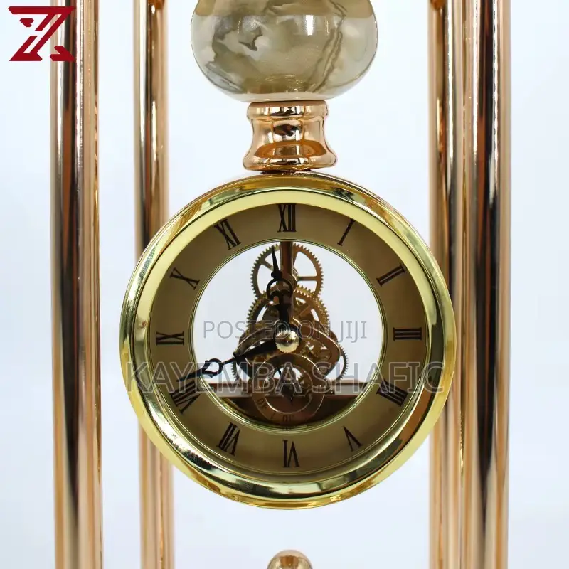 Luxury Decorative Gold and Crystal Table Clock Centerpiece