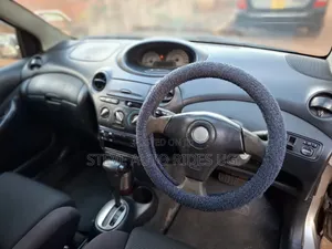 Toyota Vitz 2006 Gray