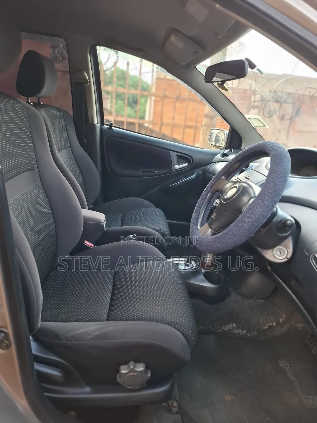Toyota Vitz 2006 Gray
