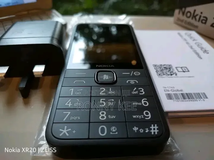 New Nokia 215 4G Black