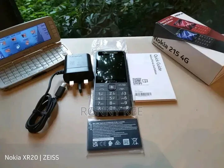 New Nokia 215 4G Black