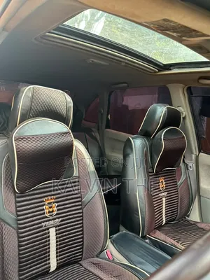 Car 1998 Off white