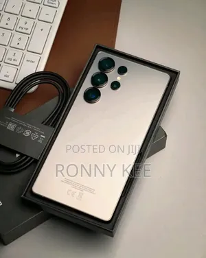 New Samsung Galaxy S25 Ultra 1 TB Gold