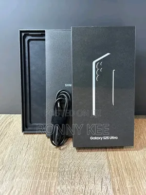New Samsung Galaxy S25 Ultra 256 GB Gold