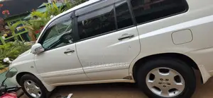 Toyota Kluger 2006 White