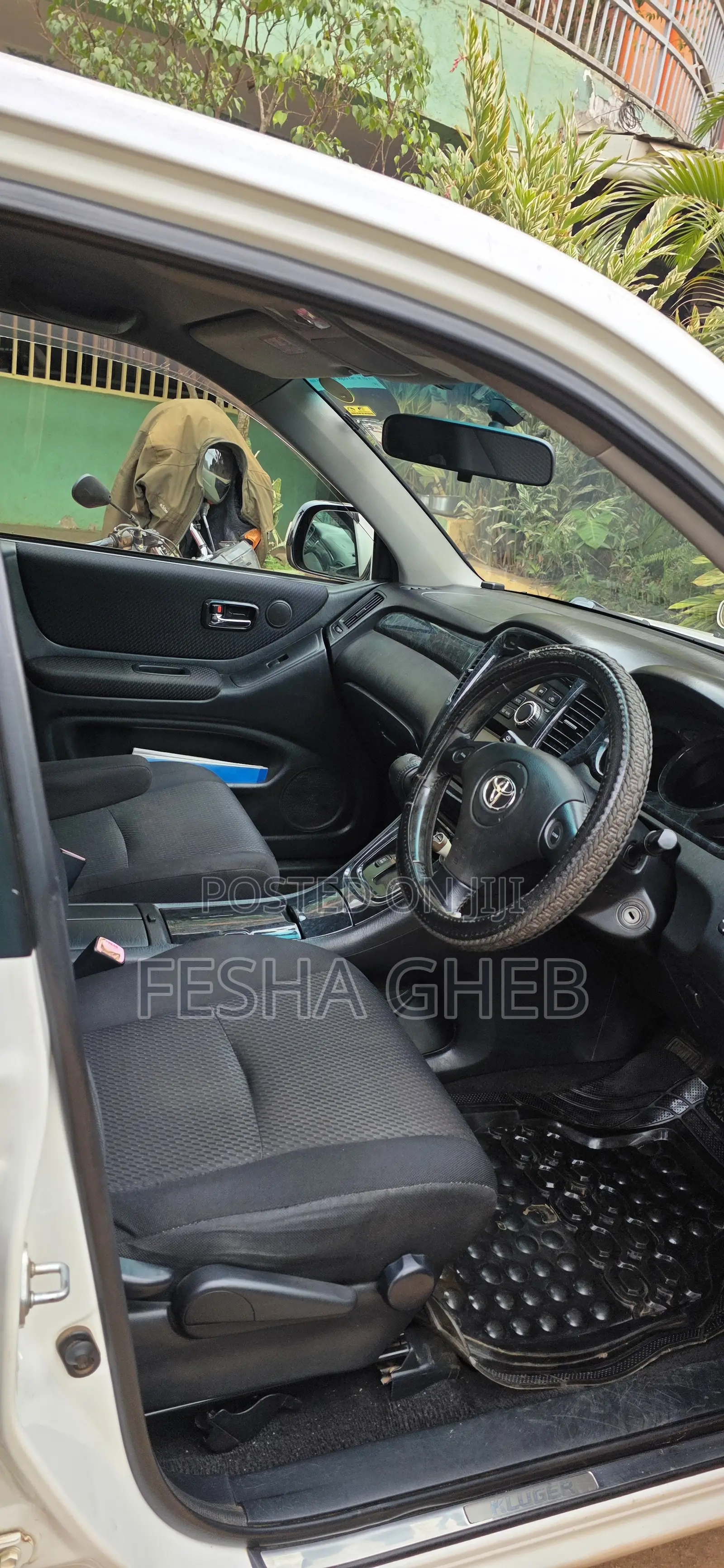 Toyota Kluger 2006 White