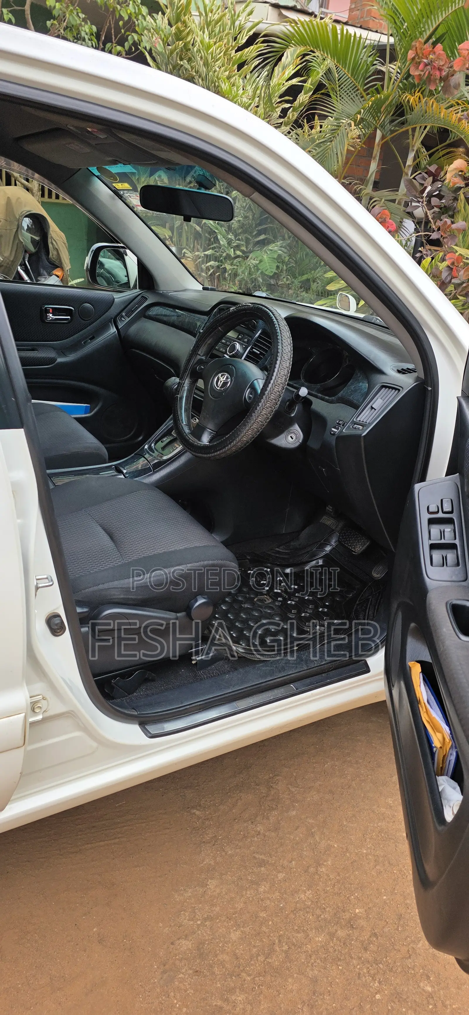 Toyota Kluger 2006 White