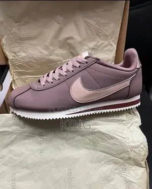 Nike Classic Cortez Leather Sneakers