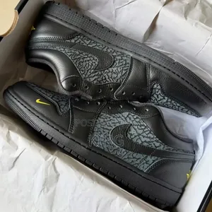 Nike Air Jordan 1 Low SE "Black Elephant Print"
