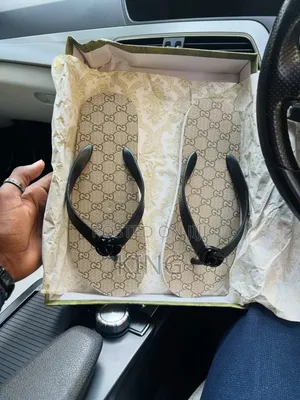 Gucci GG Flip-Flops