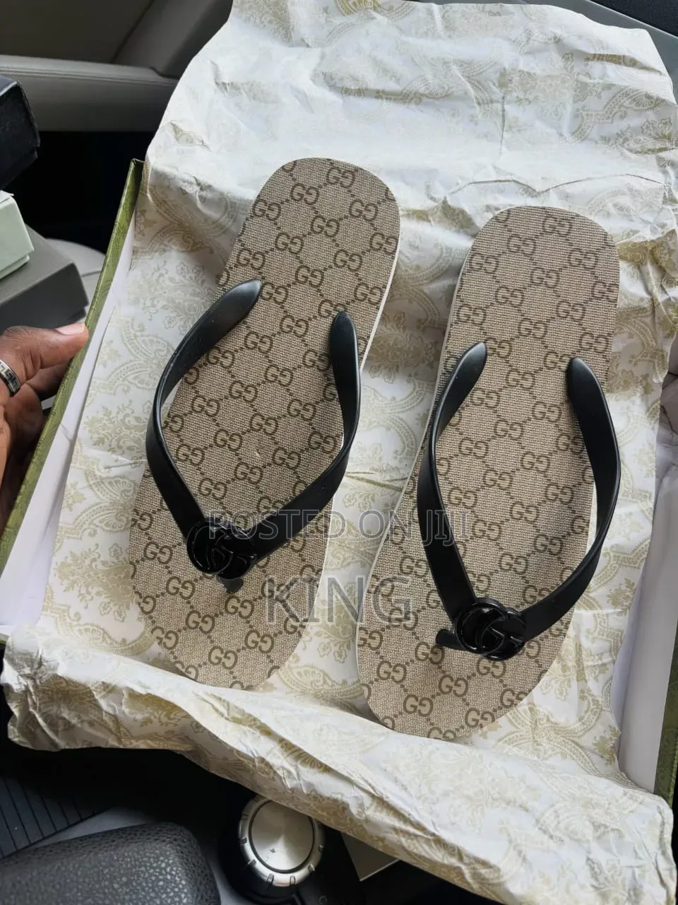 Gucci GG Flip-Flops
