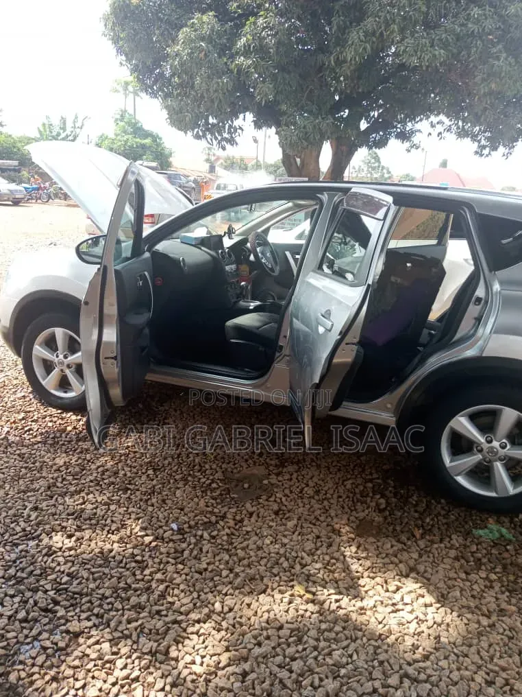 Nissan Dualis 2013 Silver