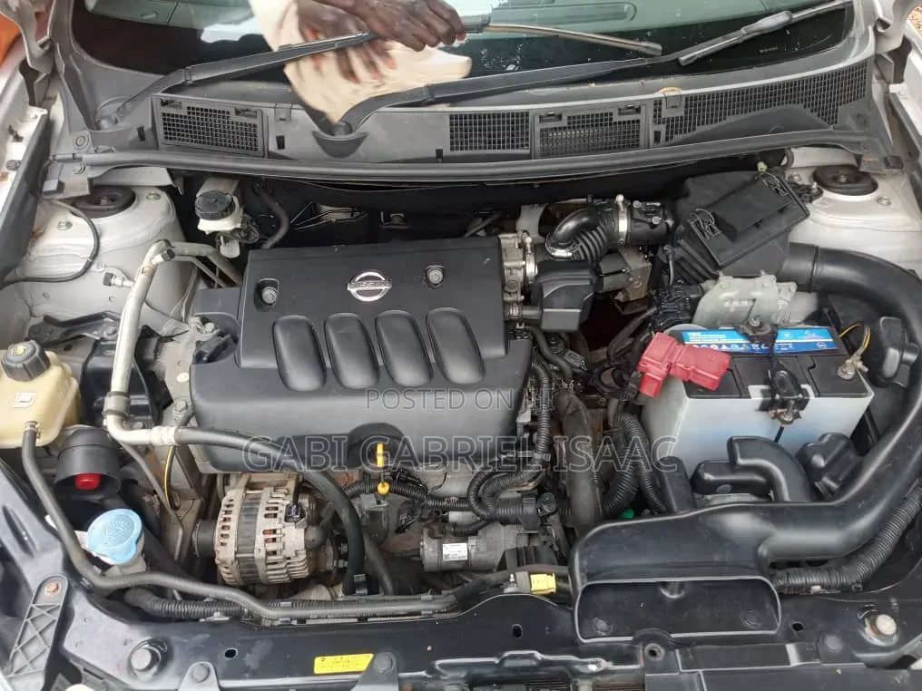 Nissan Dualis 2013 Silver