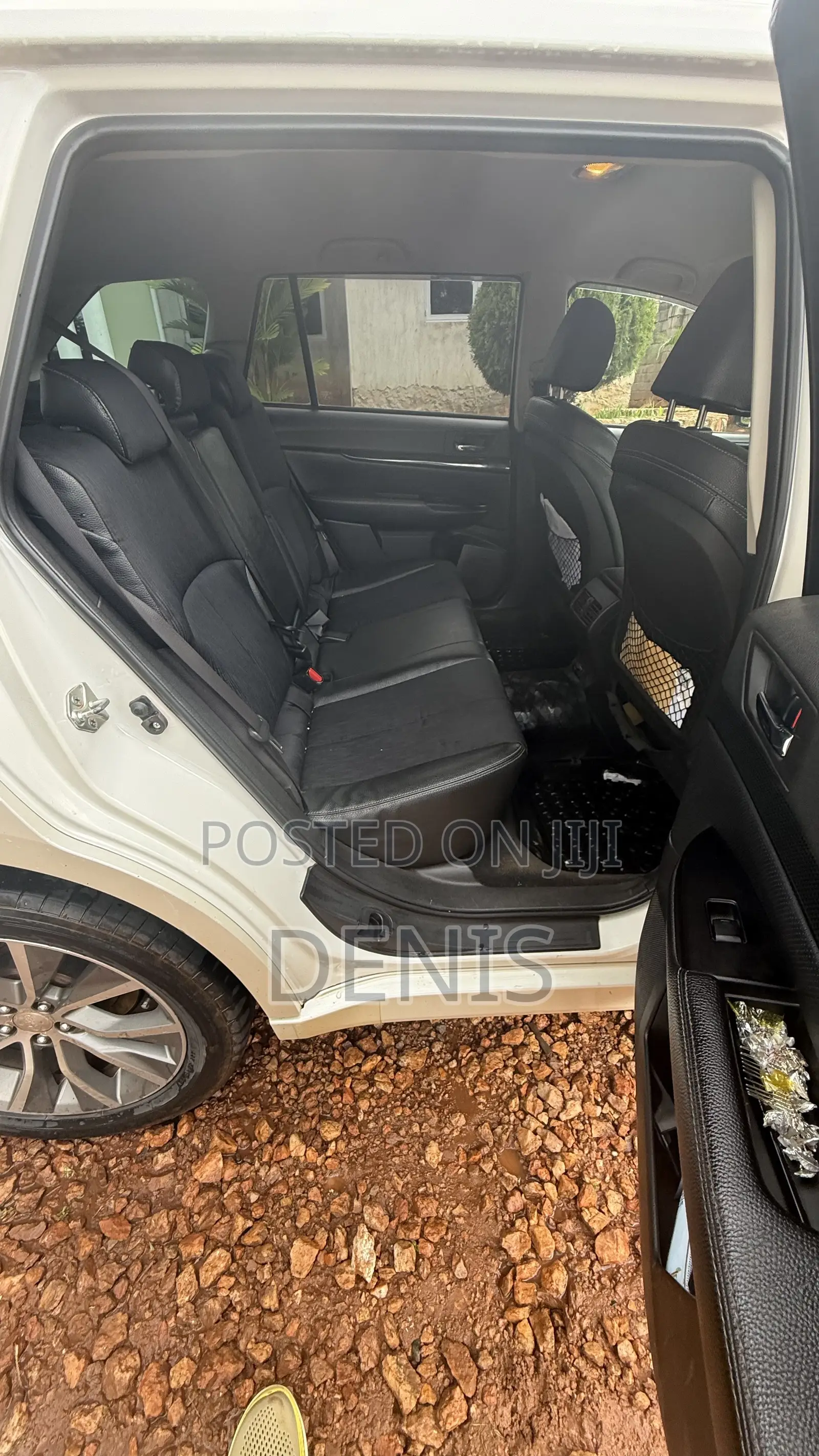 Subaru Outback 2012 Pearl
