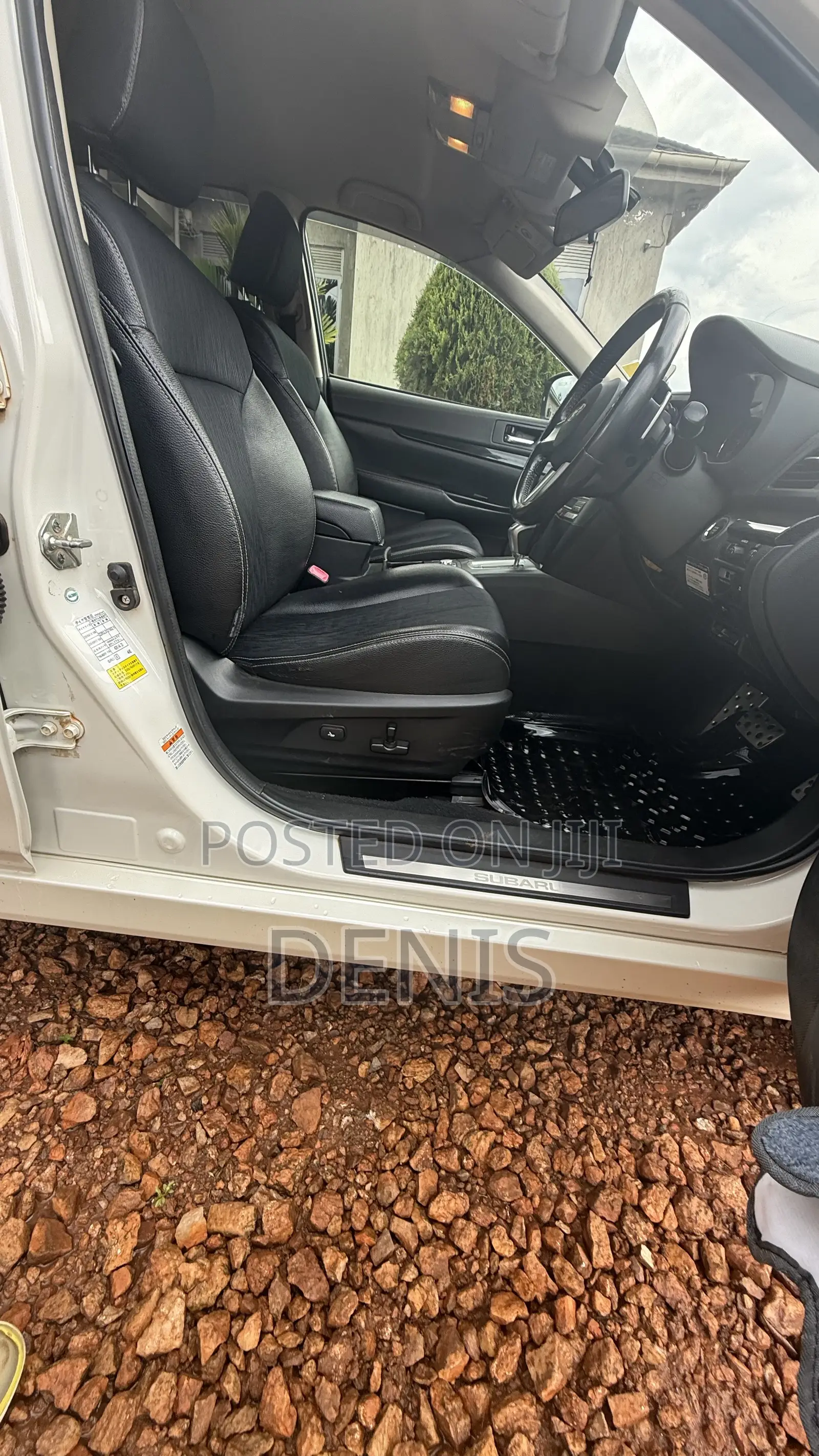 Subaru Outback 2012 Pearl
