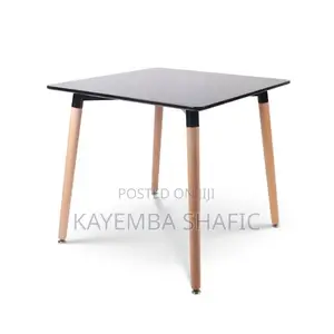 Modern Scandinavian 4-Seater Square Dining Table (80x80cm)