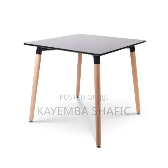 Modern Scandinavian 4-Seater Square Dining Table (80x80cm)
