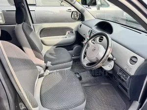 Toyota Sienta 2012 Black