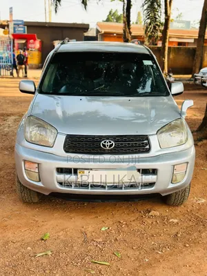 Toyota RAV4 Automatic 2000 Gray