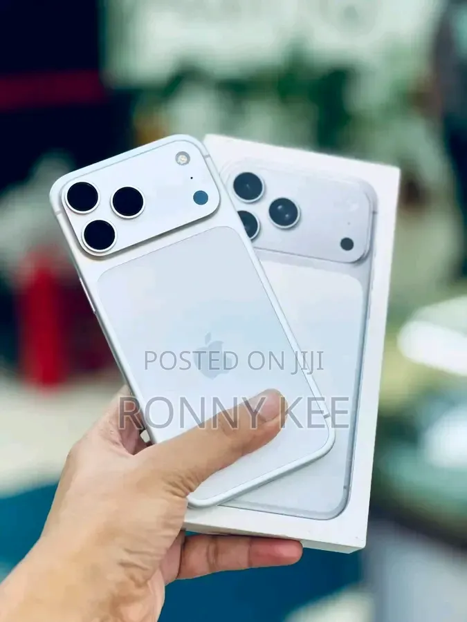 New Apple iPhone 17 Pro Max 256 GB Silver