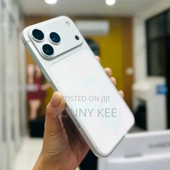 New Apple iPhone 17 Pro Max 256 GB Silver