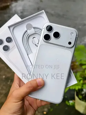 New Apple iPhone 17 Pro Max 256 GB Silver