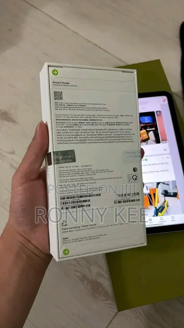 New Apple iPhone 17 Pro Max 256 GB Silver