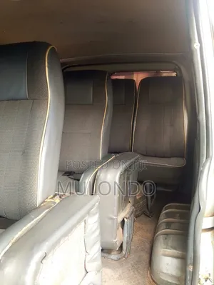 Toyota HiAce 2011 White