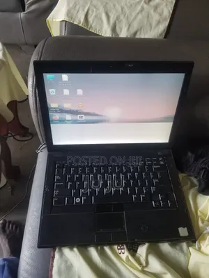 Laptop Dell Latitude 7390 4GB Intel Core i7 HDD+SSD 128GB