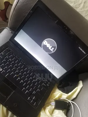 Laptop Dell Latitude 7390 4GB Intel Core i7 HDD+SSD 128GB