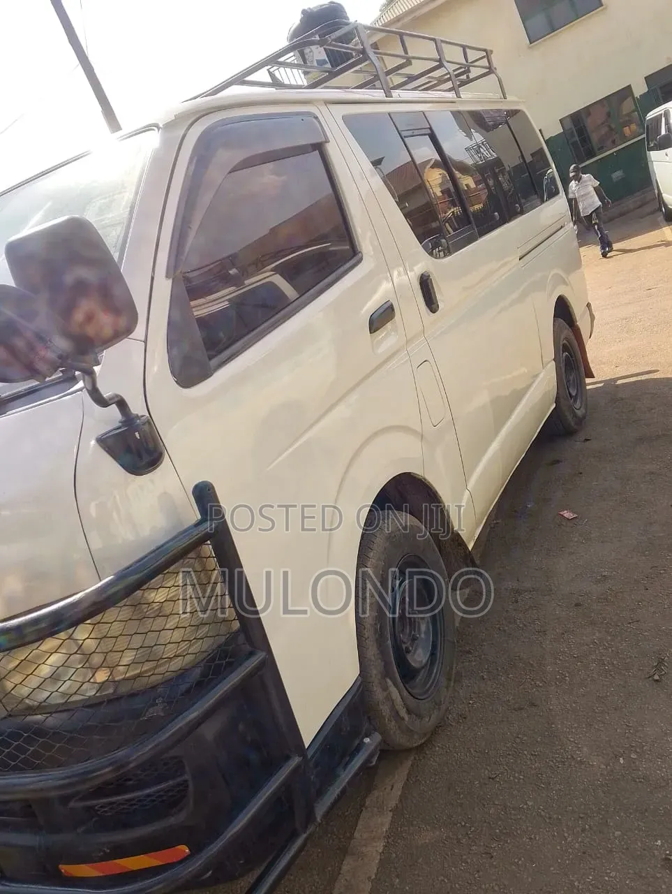 Toyota HiAce 2012 White