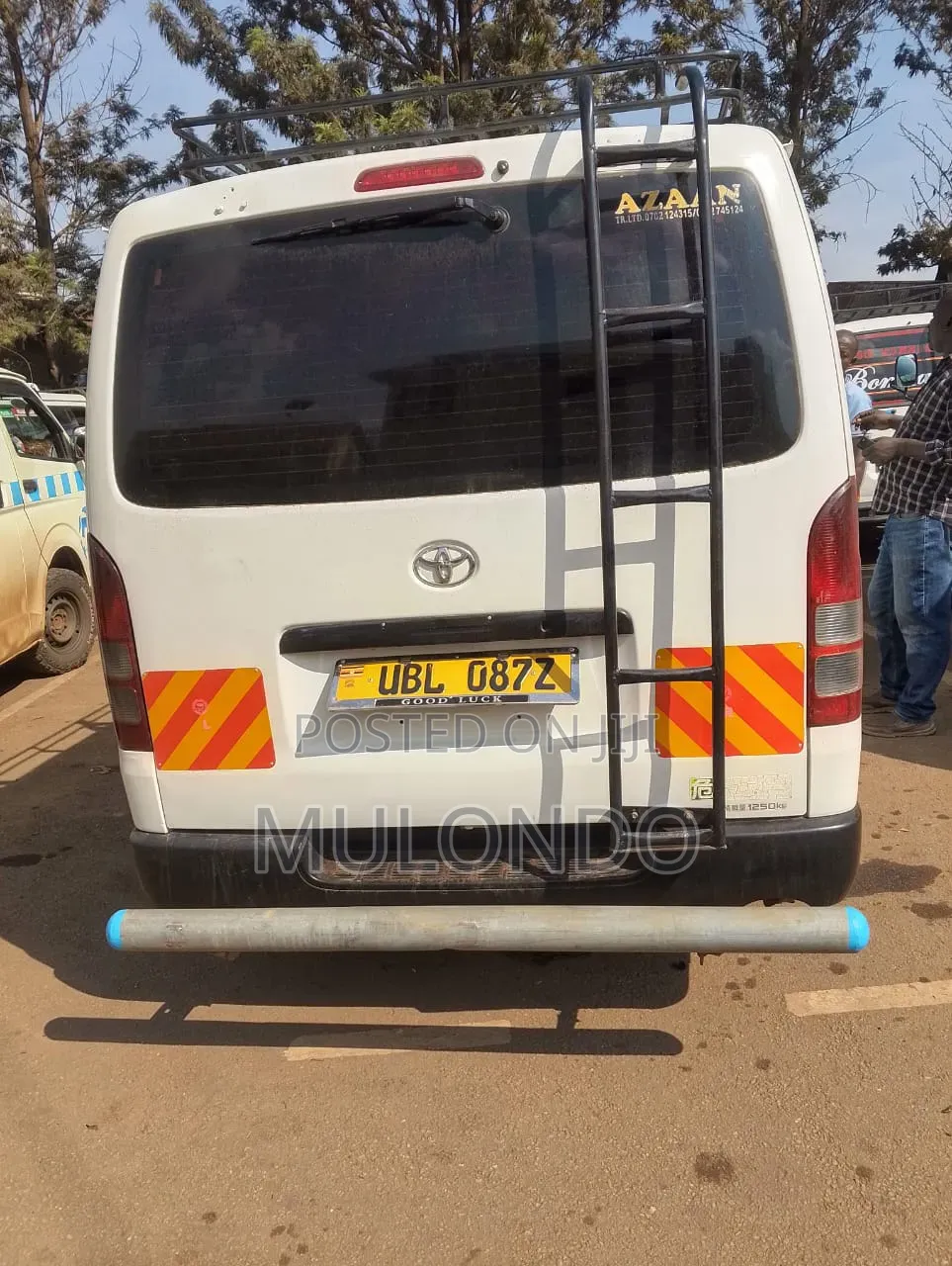 Toyota HiAce 2012 White