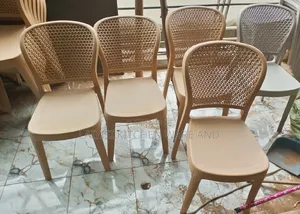 6-Piece Strong Durable Hard Plastic Chairs – Home Business Use
