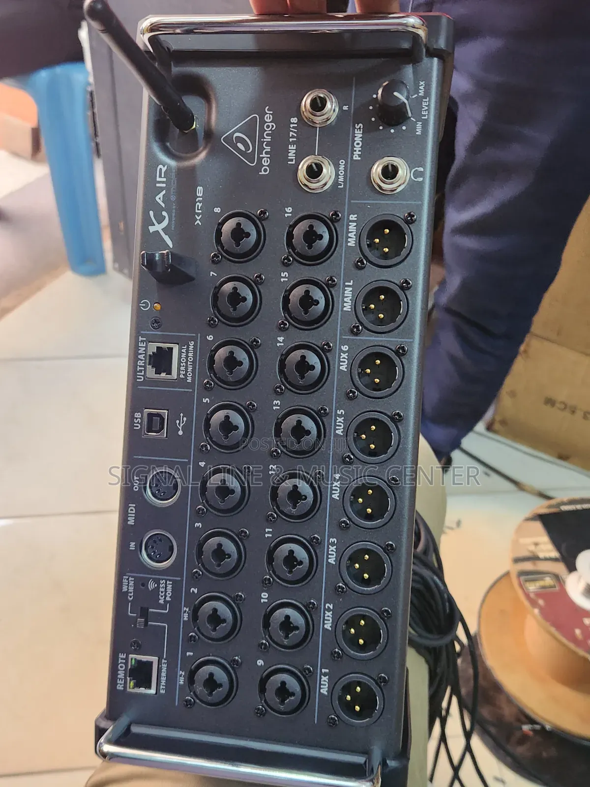 Behringer X Air 18 Digital Mixer