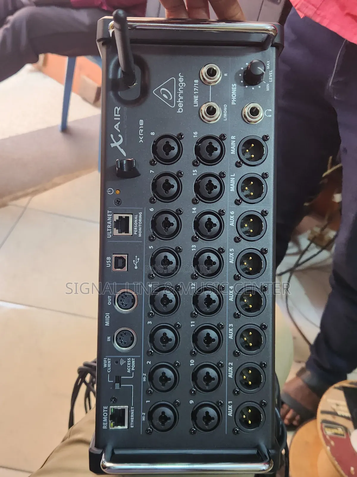 Behringer X Air 18 Digital Mixer