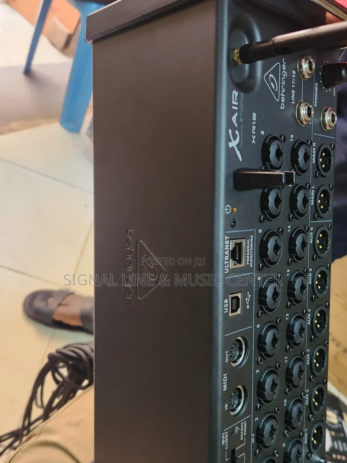Behringer X Air 18 Digital Mixer