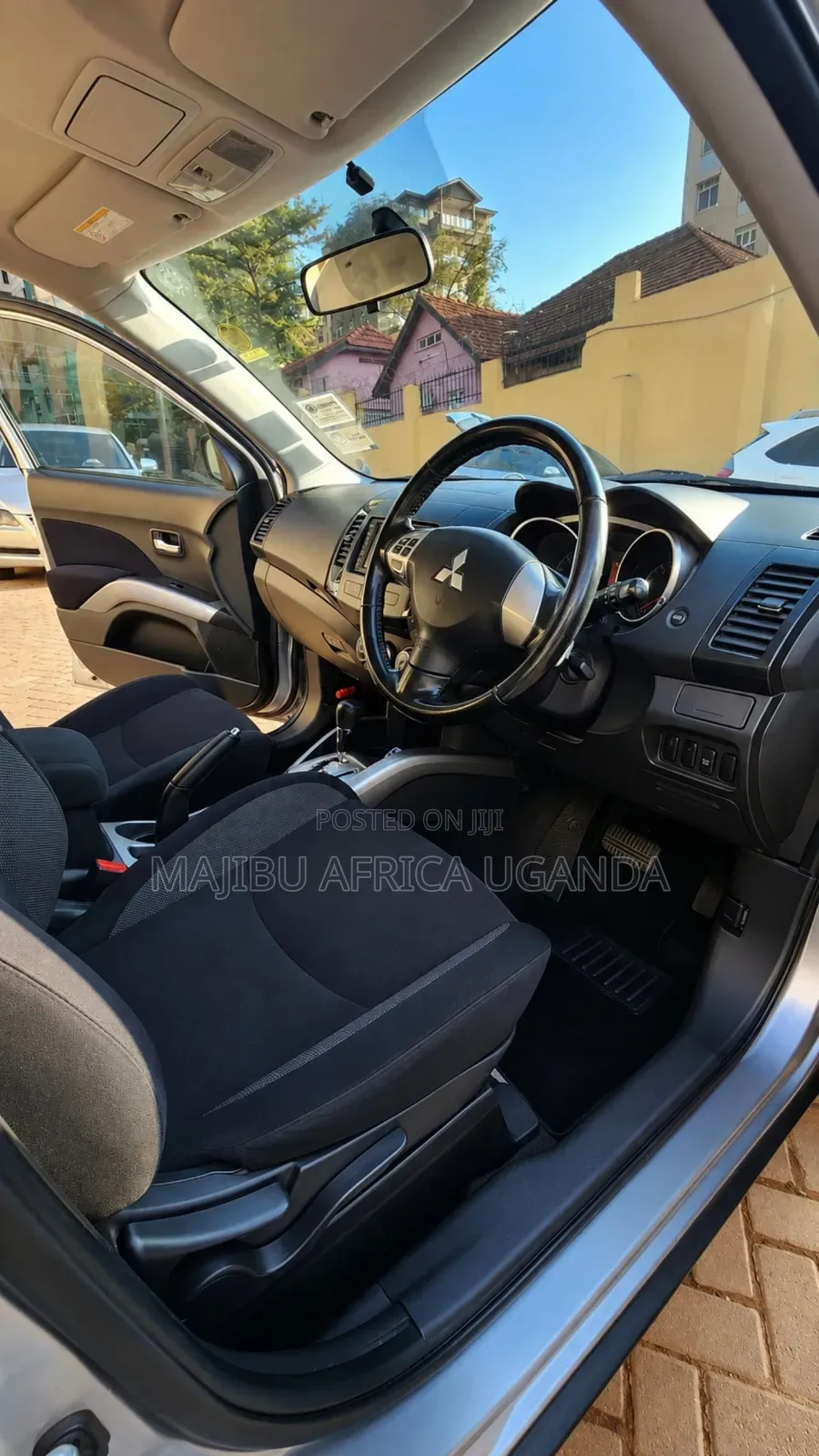 Mitsubishi Outlander 2010 Silver