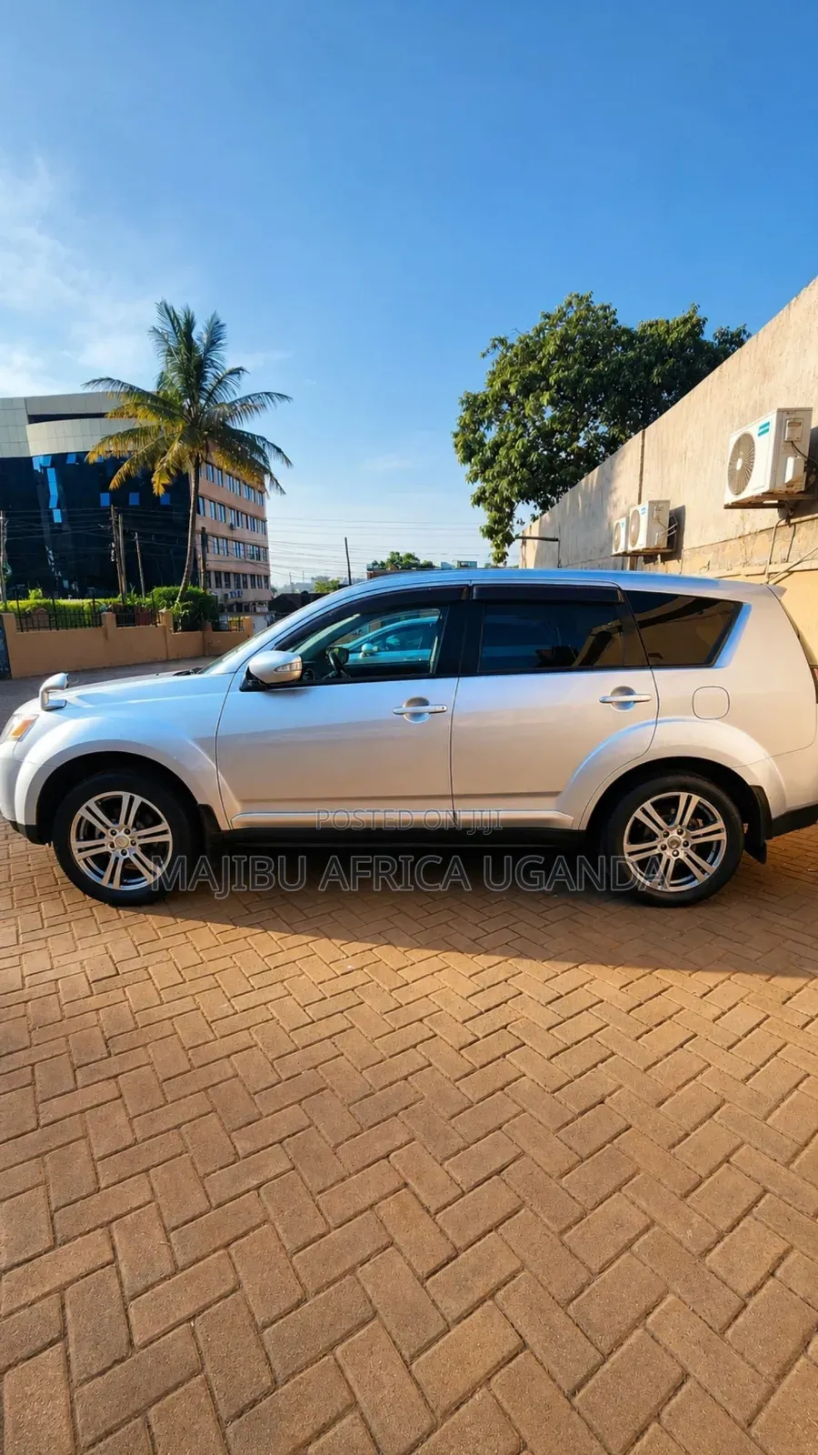 Mitsubishi Outlander 2010 Silver